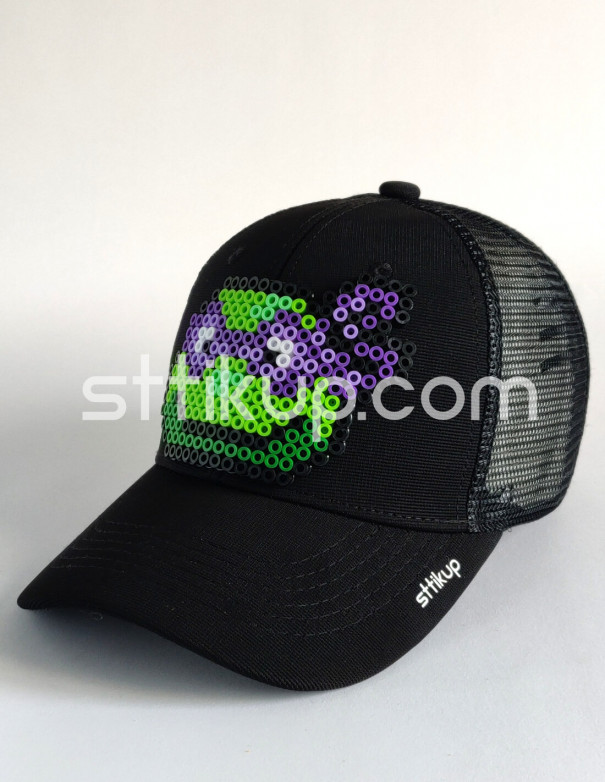Gorra trucker Pixel Art 3D  (ArtBit)...